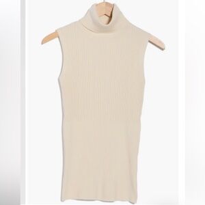 NWT Max Studio Sleeveless Ribbed Turtle Neck Off White Women's MEDIUM